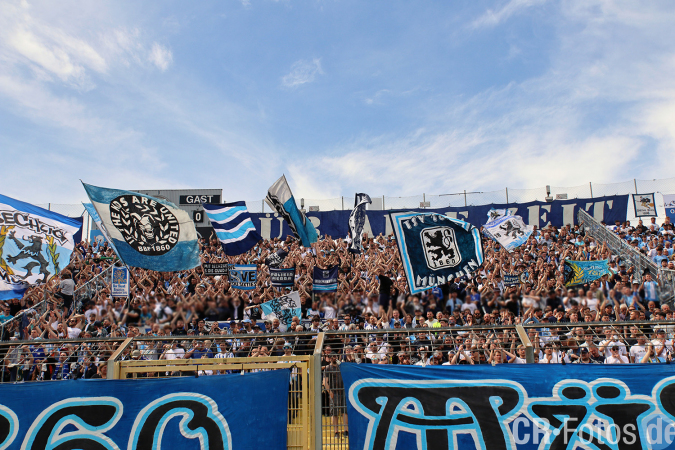 1860-Essen03-05-25-206