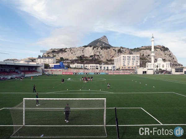 LincolnRedImps-EuropaFC-43